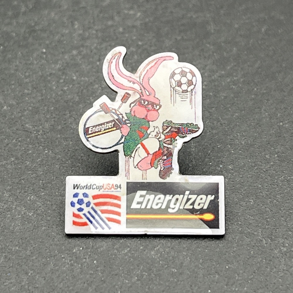 1994 World Cup USA Energizer Bunny Sponsor Soccer Lapel Hat Pin